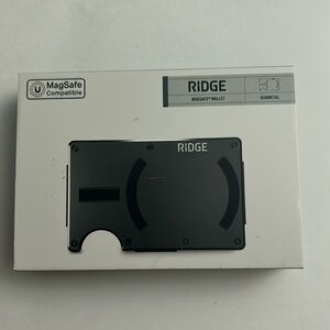New Ridge Gunmetal Slim RFID Blocking MagSafe Wallet